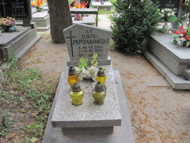 Grób Maria Papciakowska