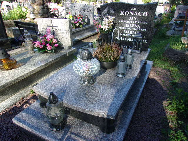 Grób Marian Konach