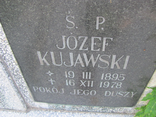 Józef Kujawski 1895 Lubin - Grobonet - Wyszukiwarka osób pochowanych