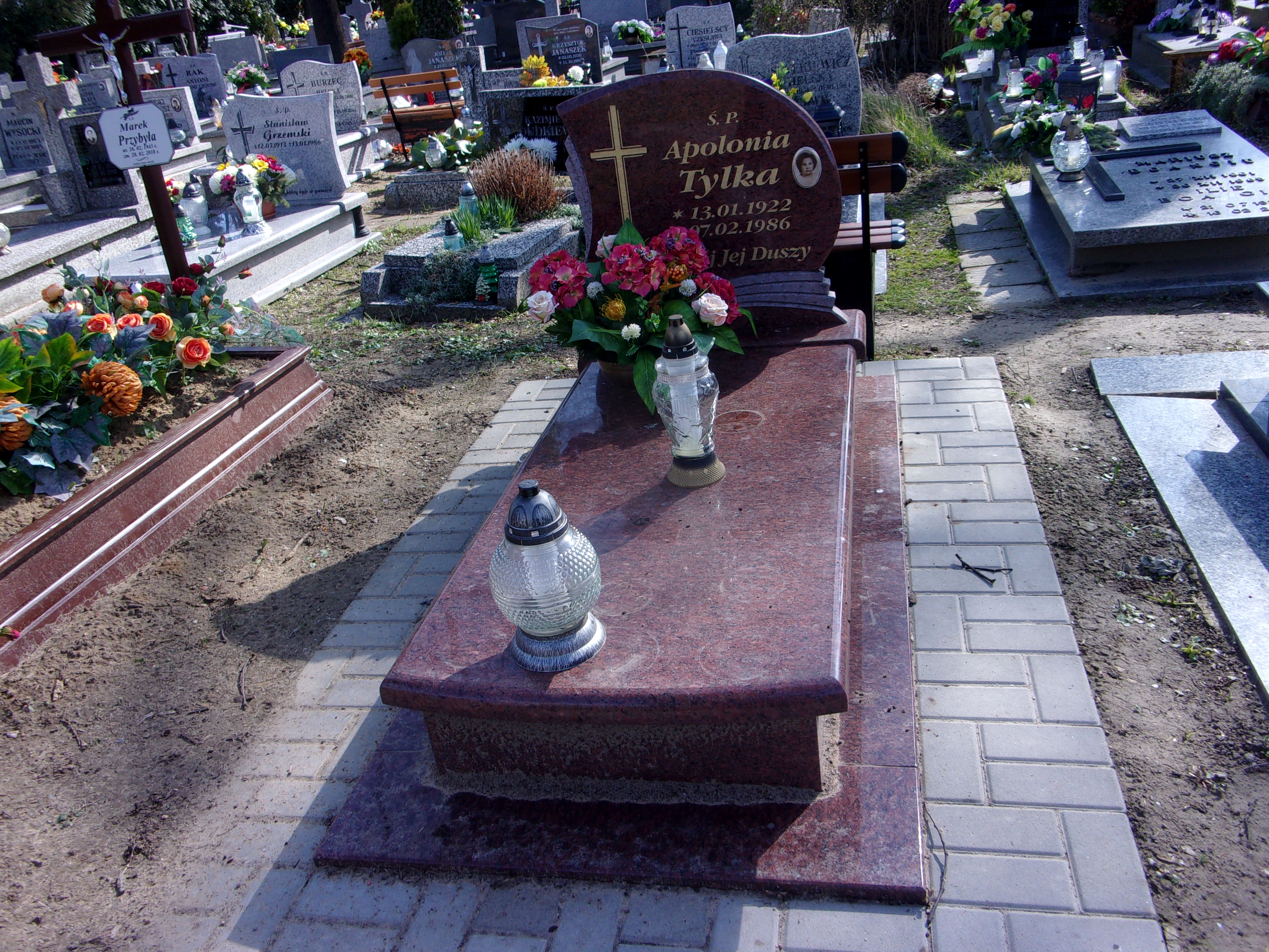 Grób Apolonia Tylka