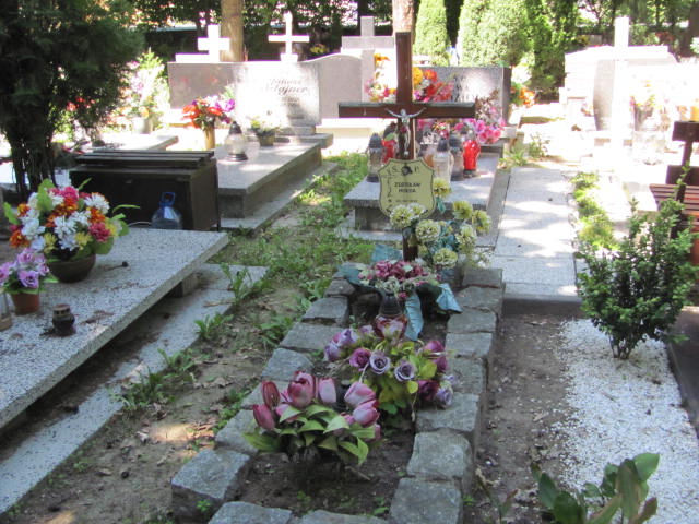 Jacek Hołda 1969 Lubin - Grobonet - Wyszukiwarka osób pochowanych