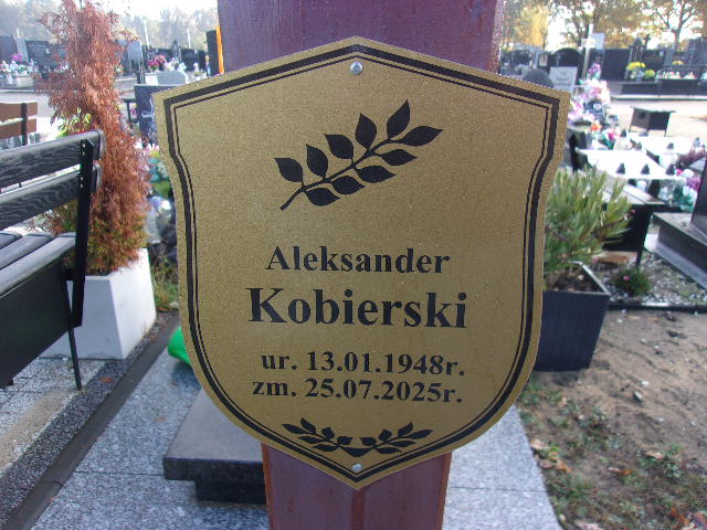 Grób Aleksander Kobierski