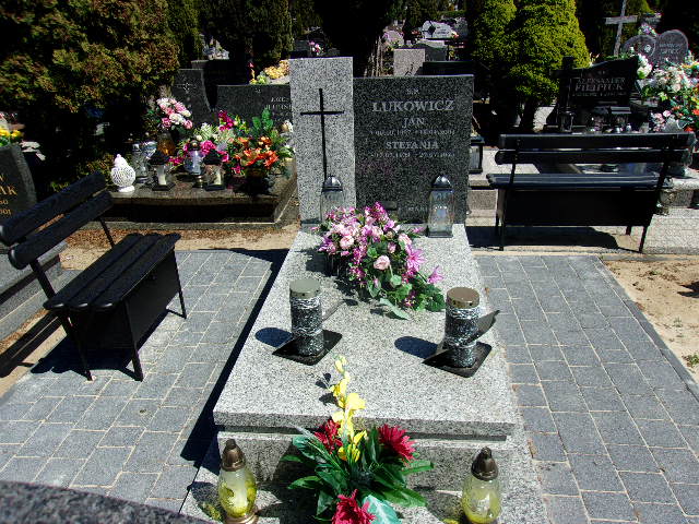 Grób Jan Lukowicz