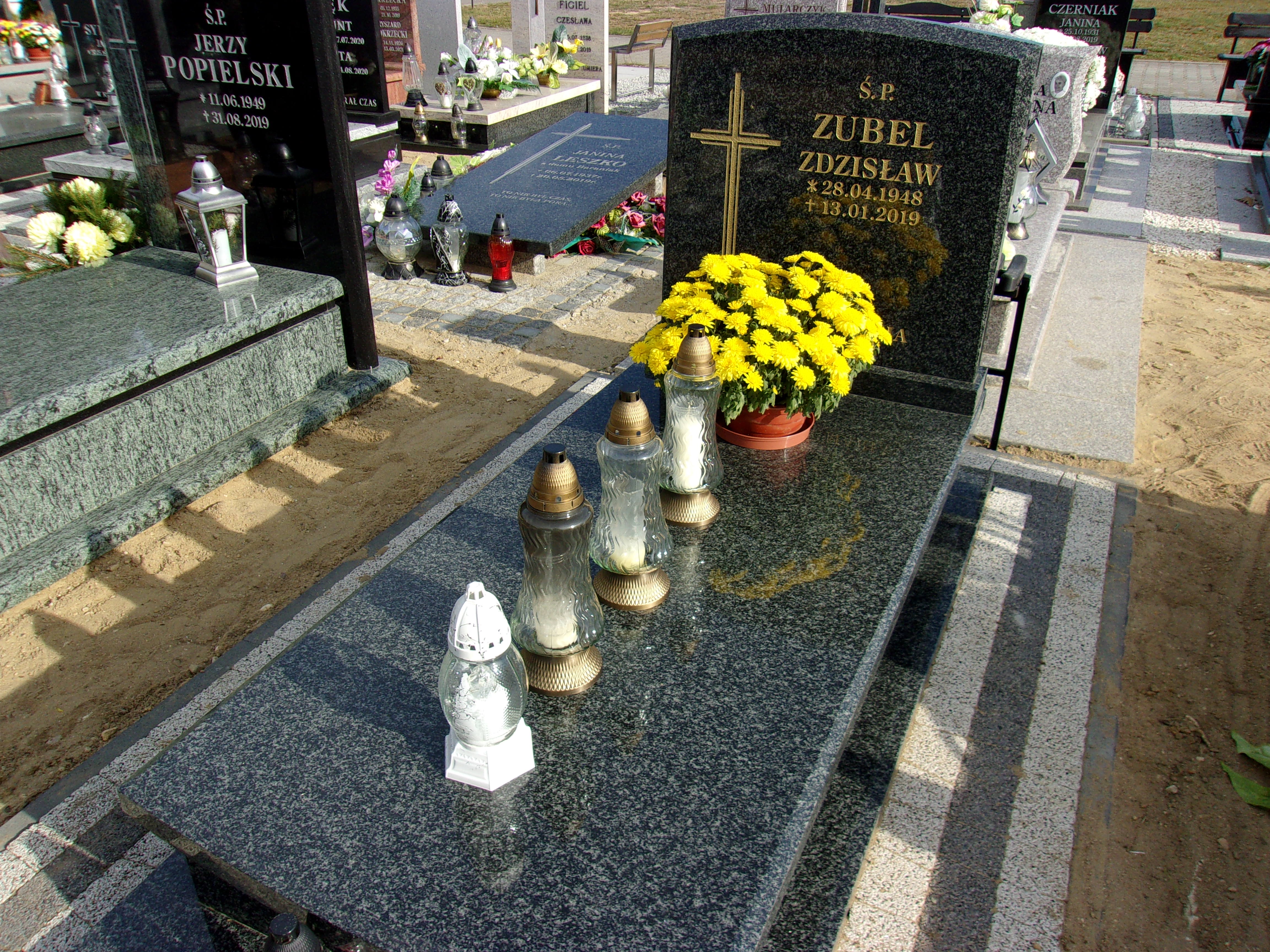 Grób Zdzisław Zubel