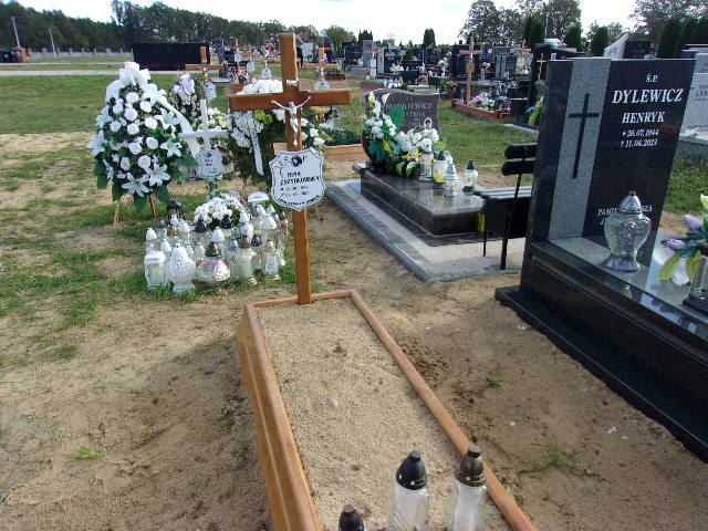 Grób Nina Shindlovskaya